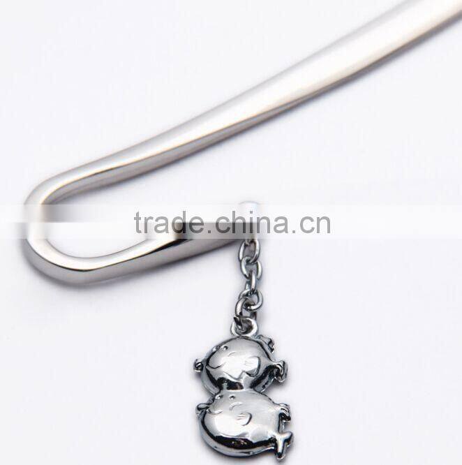 lovely kiss fish shape metal bookmark