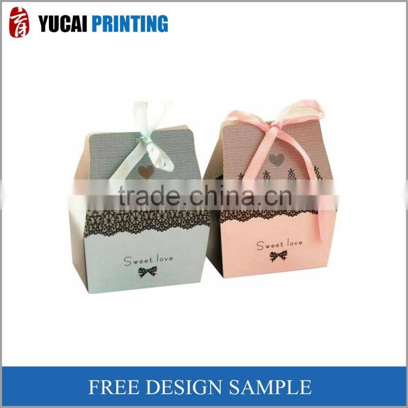 Small candy paper box for gift packing