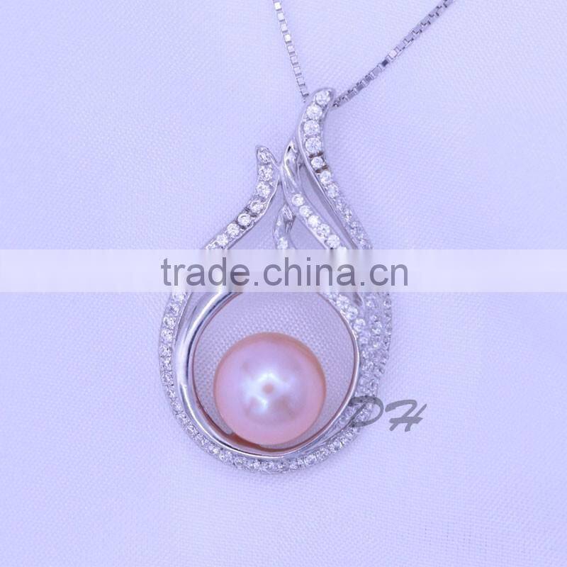 Beautiful freshwater pearl pendant /silver pearl jewelry