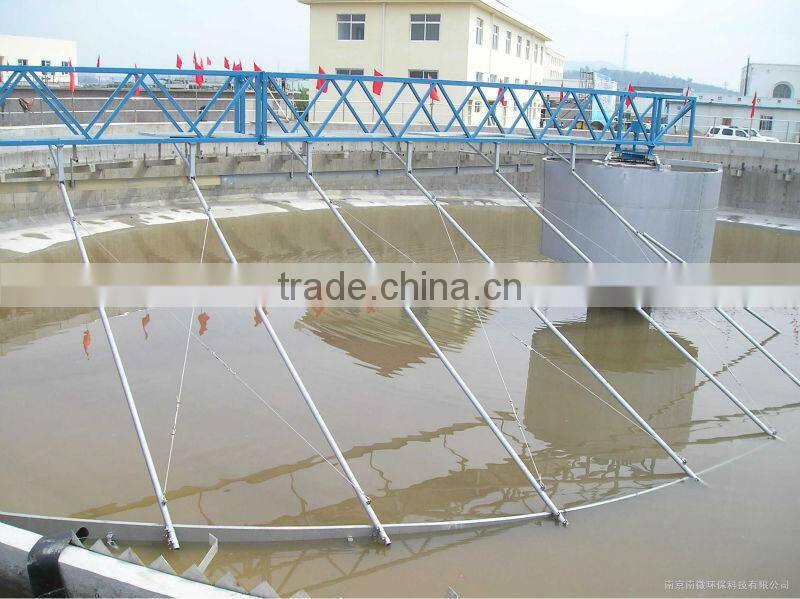 Clarification tank mud scraper for waste water treatment