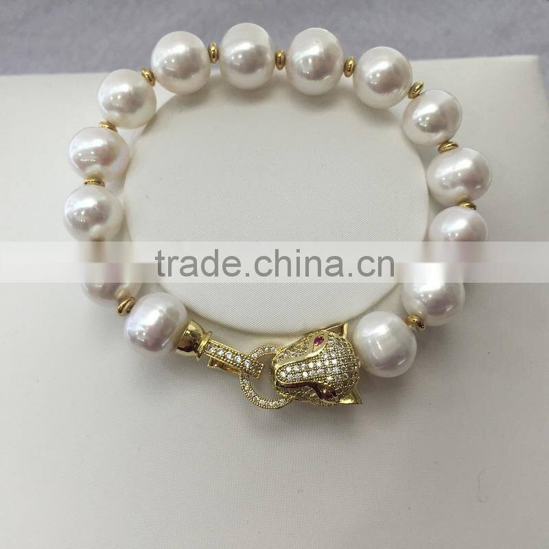 14k gold 5-6mm freshwater pearl bracelet