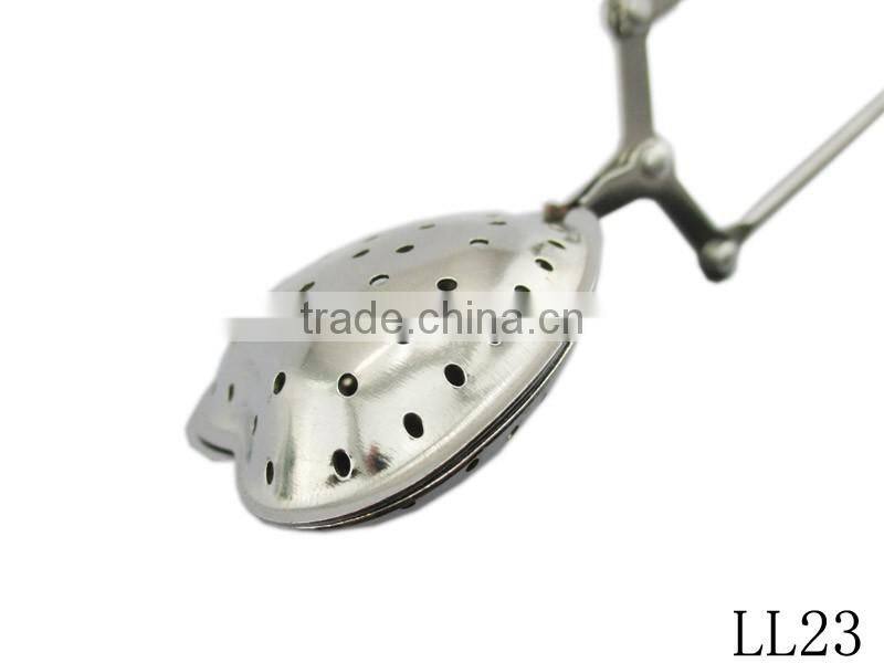 Latest design food grade eco-friendly heart shape tea strainer