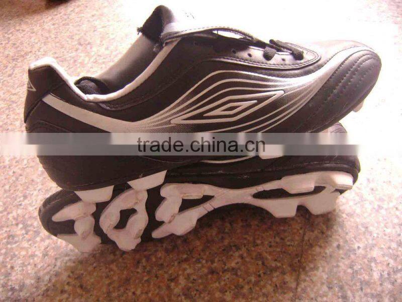 fashion stylish kids football soccer shoes for men women children sport on the grass with spike