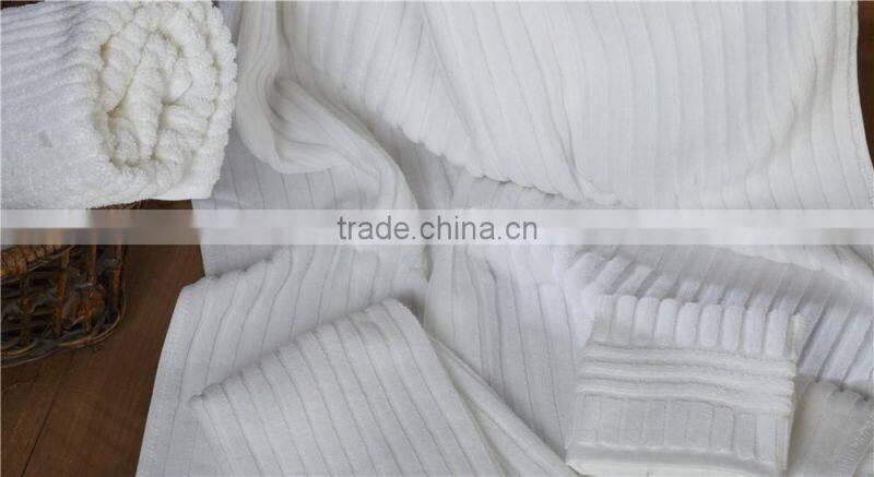 Superior 100% Cotton Piano Key Jacquard Terry Bath Towel