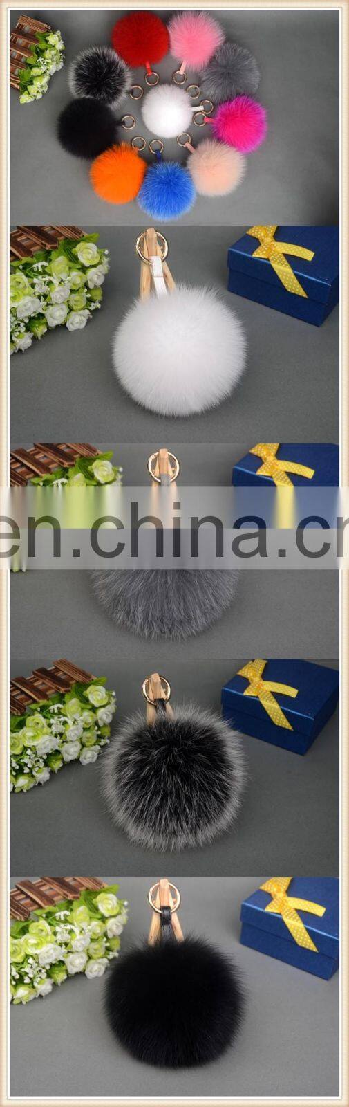 2016 Fashion Chinese Wholesale Hat Accessory Fluffy 12cm Genuine Fox Fur Pom Pom Keychain