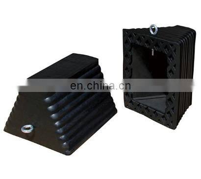 black rubber wheel chock parking stopper block load bearing 30 tons