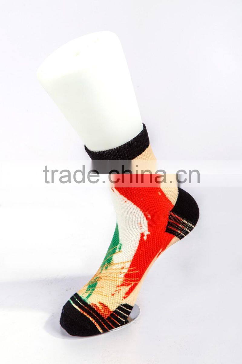 360 degree seamless digital printing brightly colored cartoon cotton socks