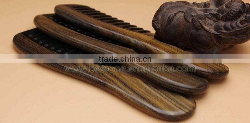 Chinese Style Sandalwood Cow Horn Comb
