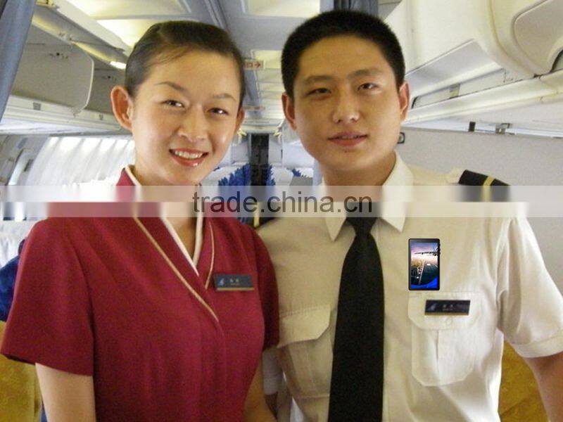 CE RoHS FCC Approved 3.0 Inch wear photo badge, picture player, magnetic pic displayer