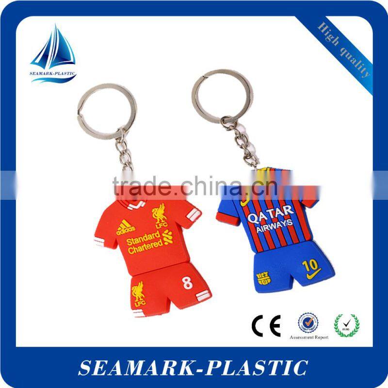 2016 high quality custom design rubber cartoon character keyring