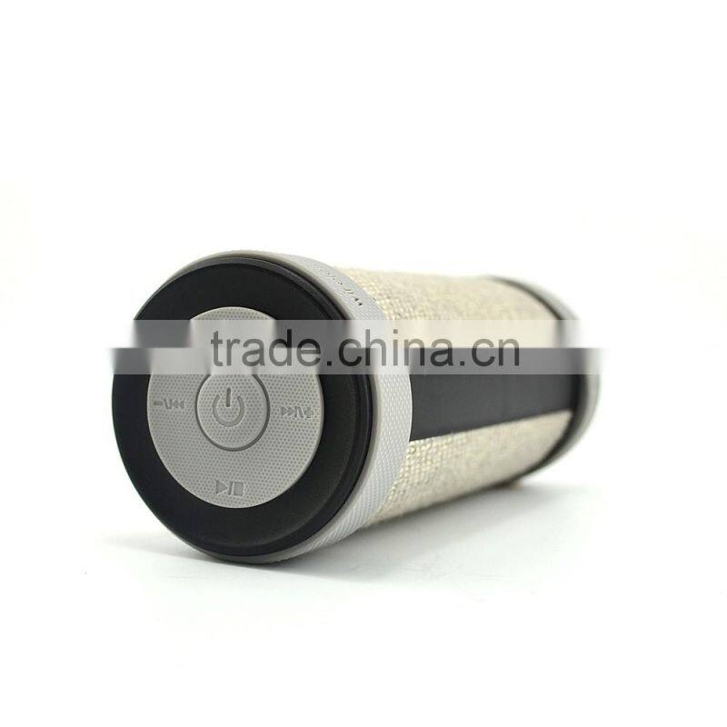 Professional Silicone Metal Stereo Outdoor Bluetooth Speaker RS111