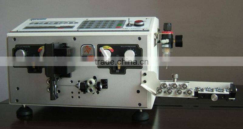 Computerized wire stripping and cutting machine BX-C2A