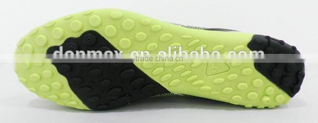 Customized Kids Colorful Indoor Outdoor Wholesale Football Shoes Sports Cleats