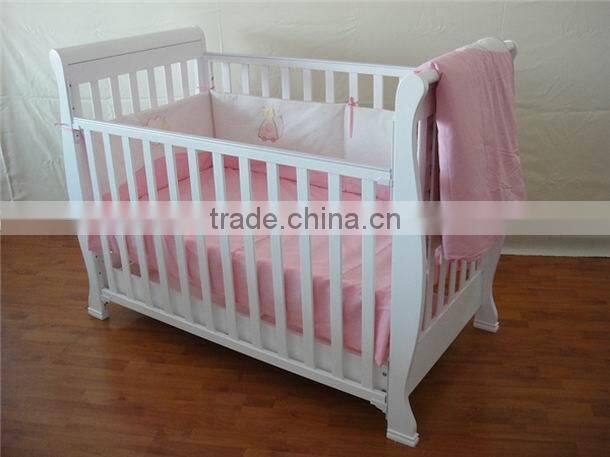 EN716 Certified multifunctional solid wooden baby cot bed