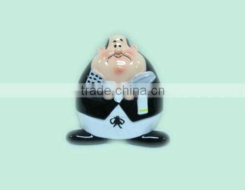 Small decorative polyresin magnets