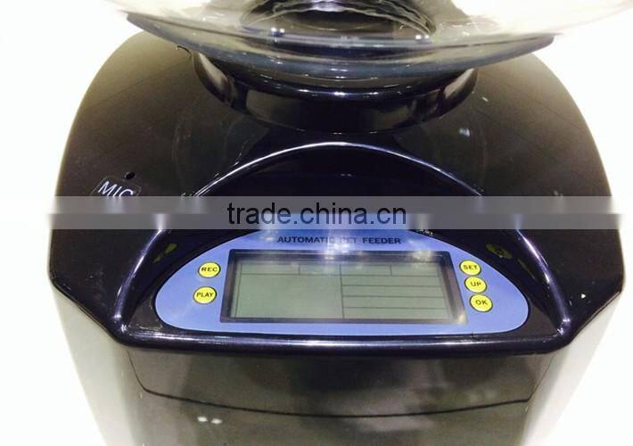 Battery-powered dog feeder , Automatic pet feeder