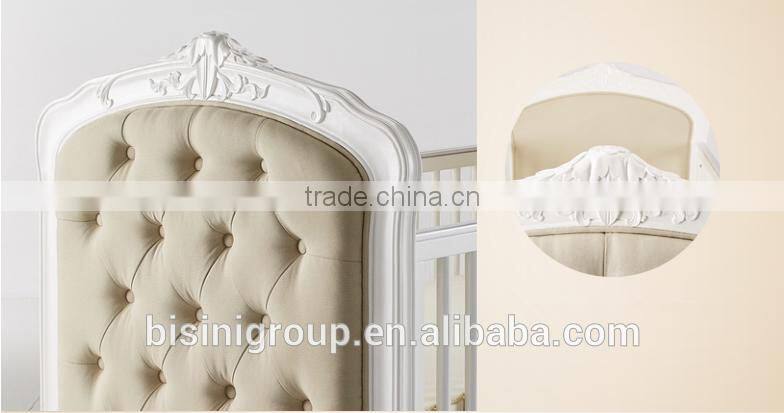 French Style Elegant Portable Baby Bed, Environmental Wooden Baby Crib