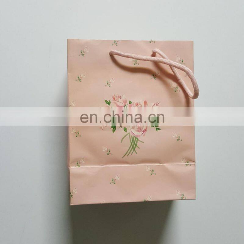 Alibaba china factory custom eco shopping gift cosmetic paper carrier bag with led light
