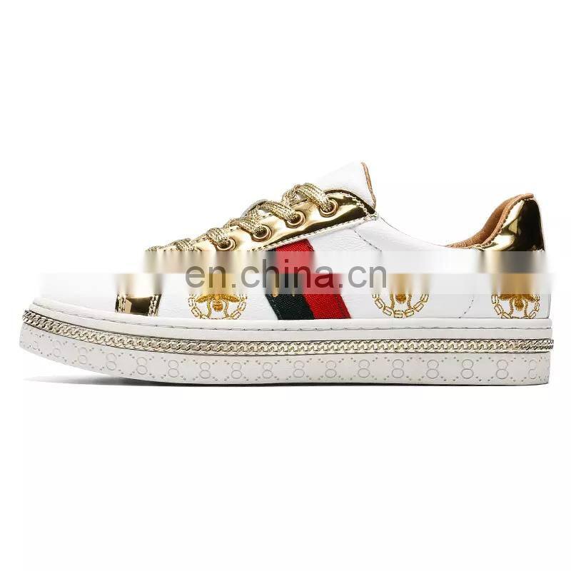 Wholesale men and women casual small White Sports Skateboard Shoes Bee sports shoes jogging shoes 36-44