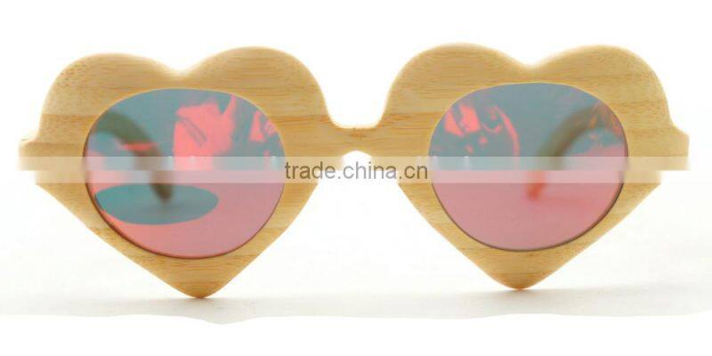 Popular Love shape Nature bamboo sunglasses with gold lens