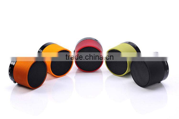 Outdoor Portable Wireless Stereo Bluetooth Speakers Built-in FM Radio Hands Free Speakerphone TF Card With Rechargeable Battery