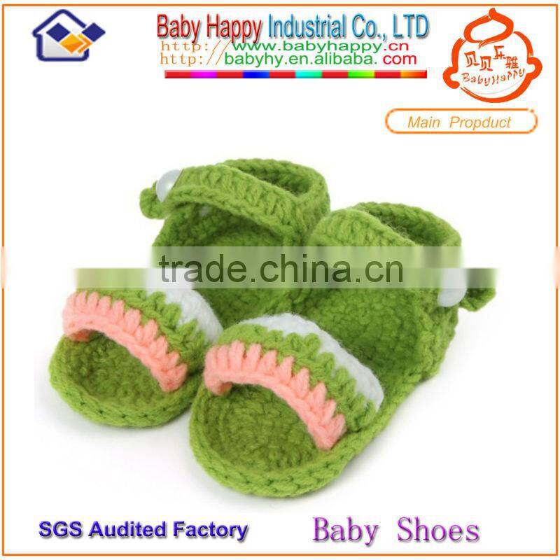 Nice design wool knitted baby winter boots