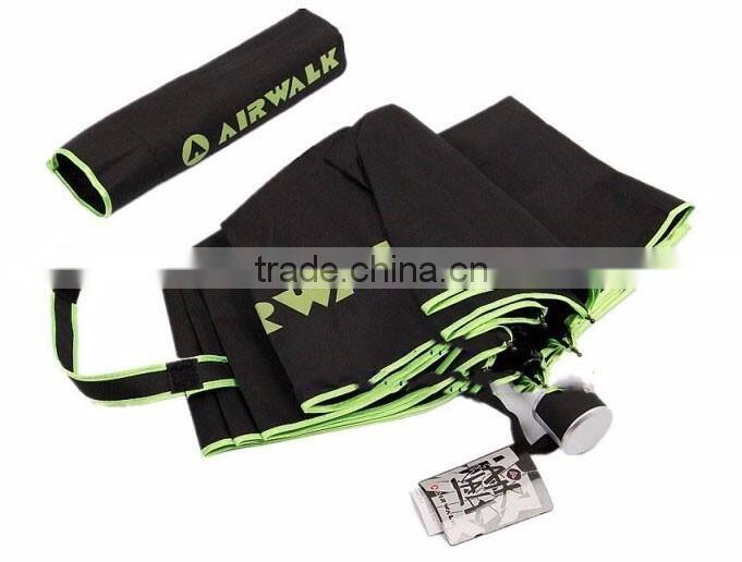 Chinese factory classic black folding travel umbrella with customize print
