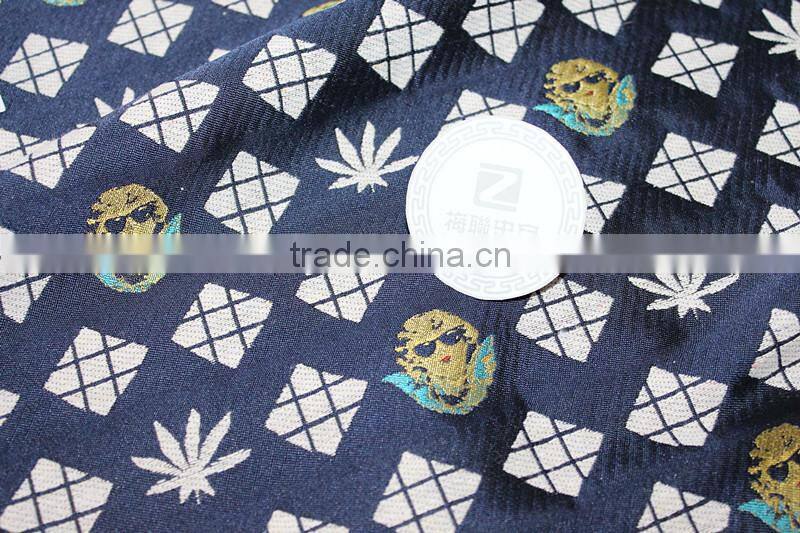 Jacquard fabric with polyester and cotton