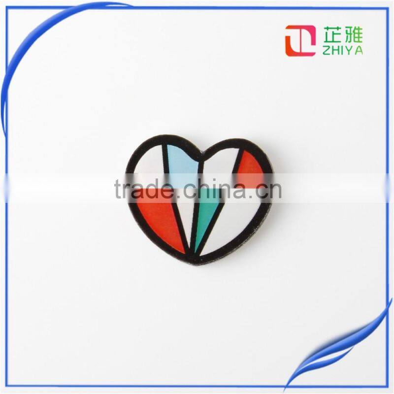 2016 Cute Cartoon Brooches Pins for Clothes Backpacks Beauty Dress