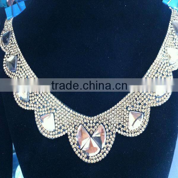 2014 new hot fix woman beaded collar necklace