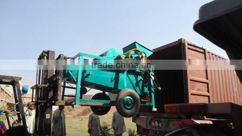 Farm maize huller and thresher / Corn Shelling Machine