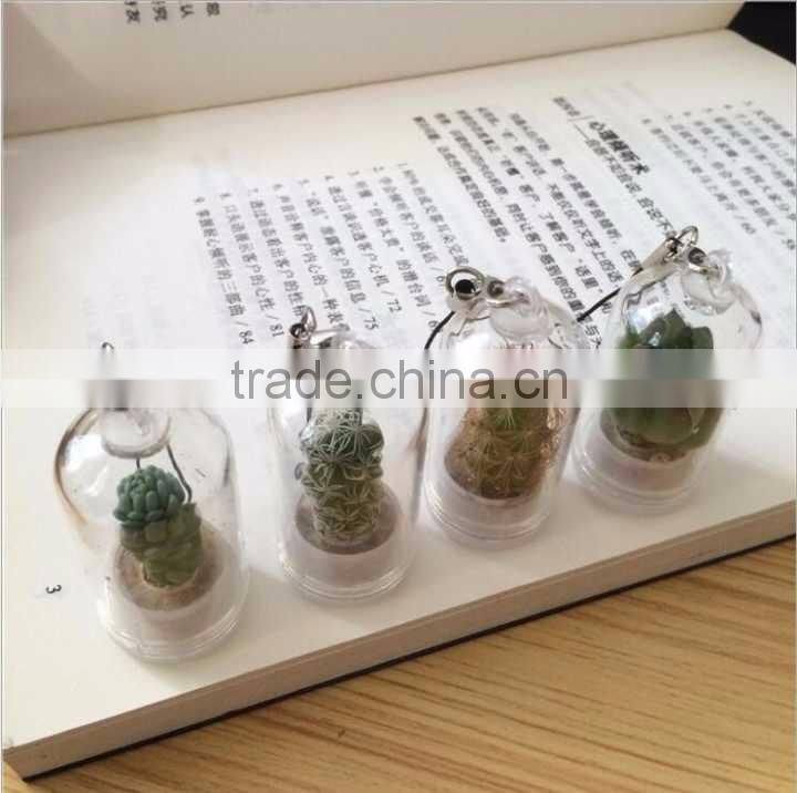 Wholesale Factory Cheap Glass Potted Meaty Cactus Plant Keychain, Super Mini Personal Gift Decorative Keychain Plant Design