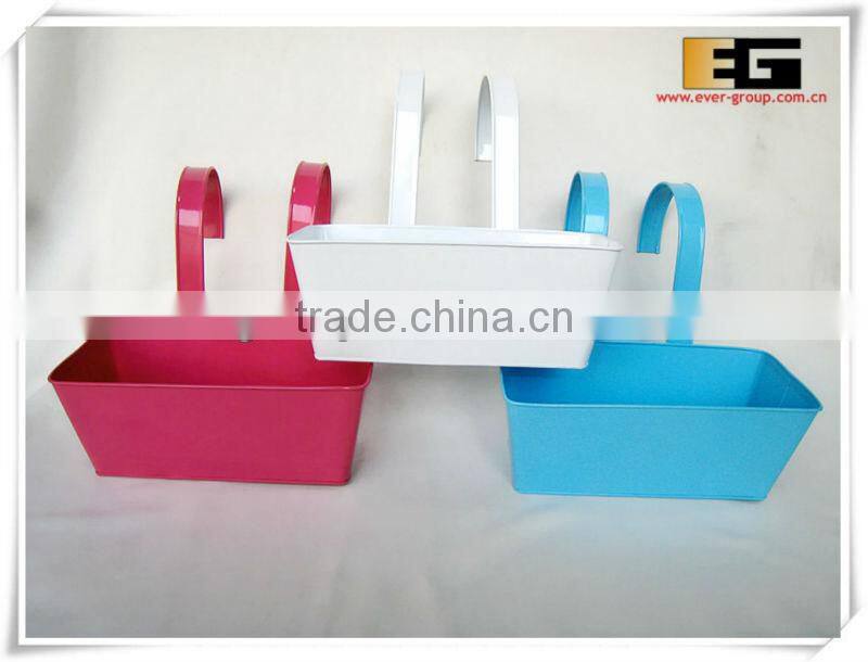 Zinc powder coated decorative hanging flower planters