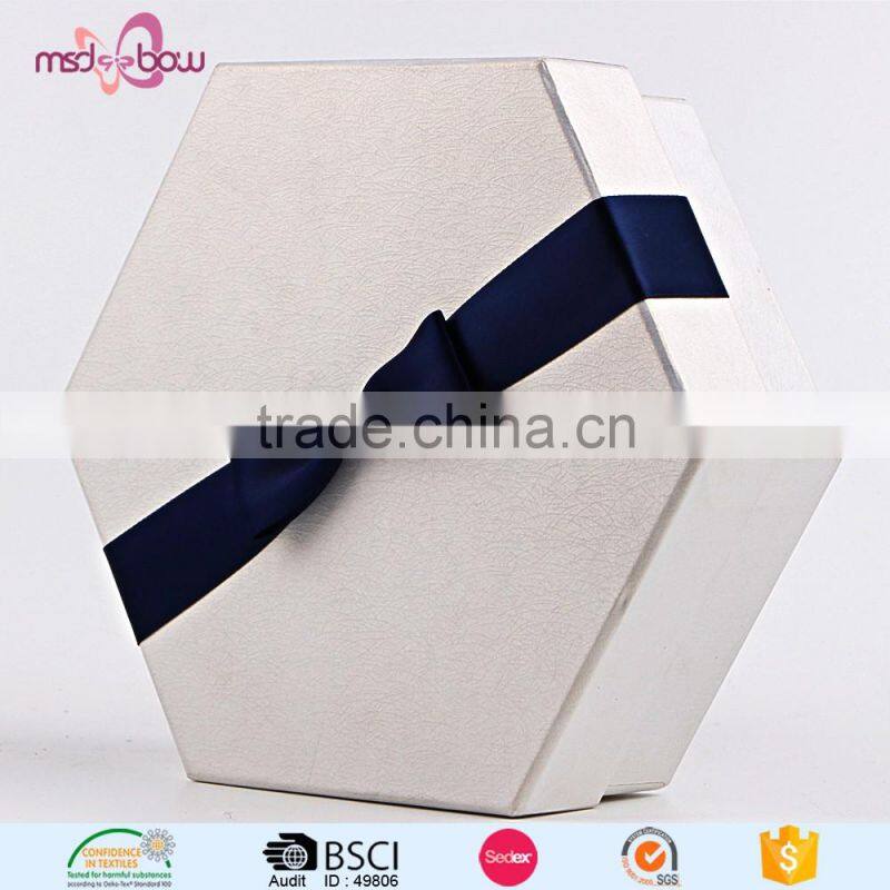 handmade ribbon bow for gift box packing