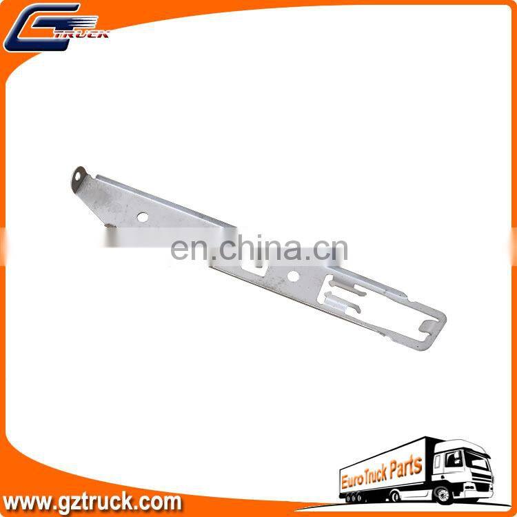 European Truck Auto Spare Parts Head Lamp Support Oem 8274819 82074997 for VL Truck Body Spare Parts Striker Plate