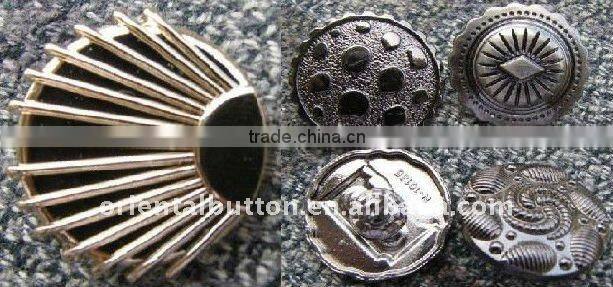 rectangle buckel in black color with a butterfly artwork