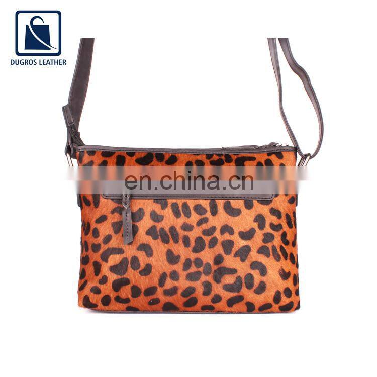 2022 Exclusive Range of Matching Stitching Fashion Style Genuine Leather Women Sling Bag from Wholesale Manufacturer