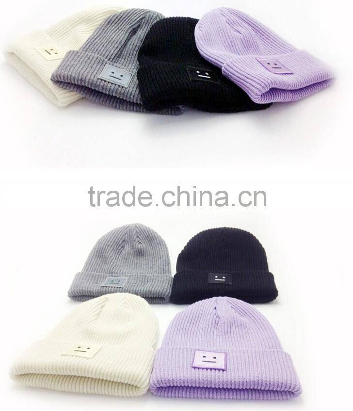 Cute Smile Face Applique Embroidery Rolled Brim Ladies Beanie Hats Fashion