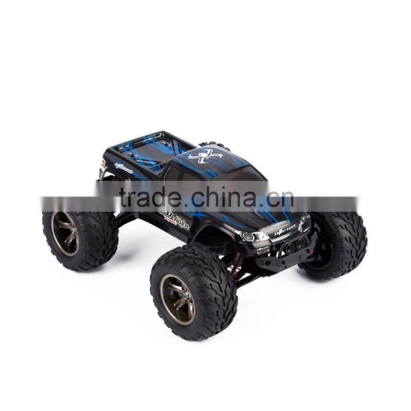 Blue GPTOYS S911 2WD 1/12 45km/h Off Road Remote Control Brush Truck