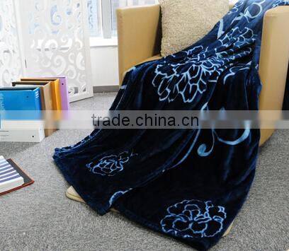 High Quality Flannel With Carving Blanket /Back Print Blanket/150D/288F Dyed Plain Style