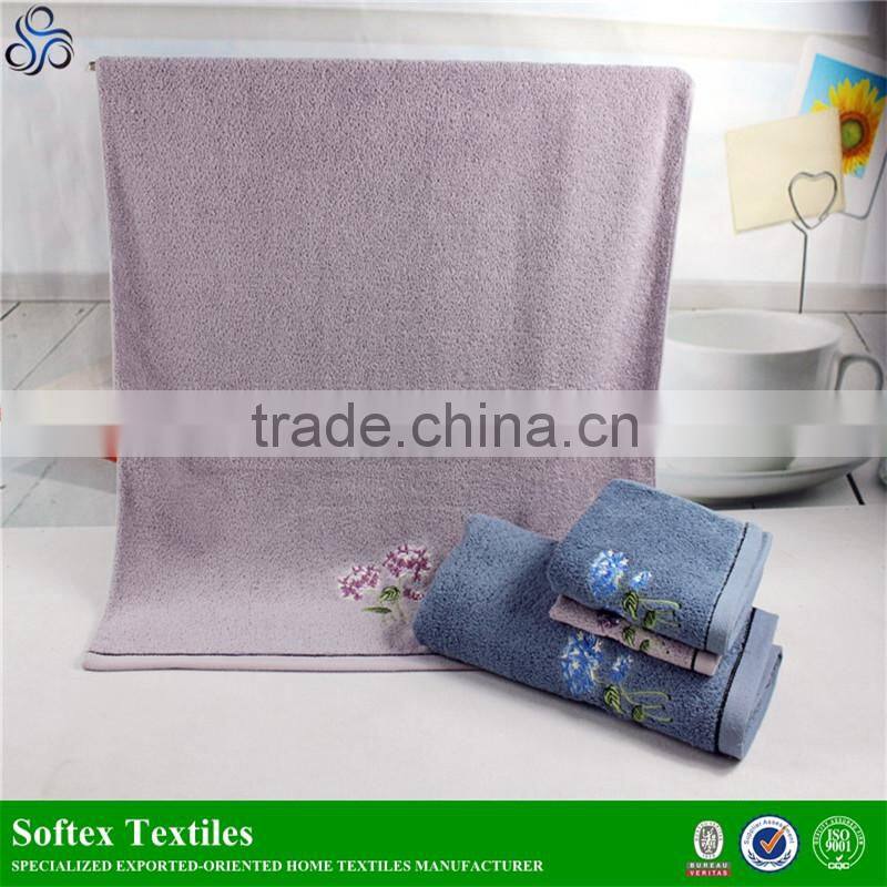High quality 100% cotton cotton bathrobe towel set embroidery,hot towels for restaurants