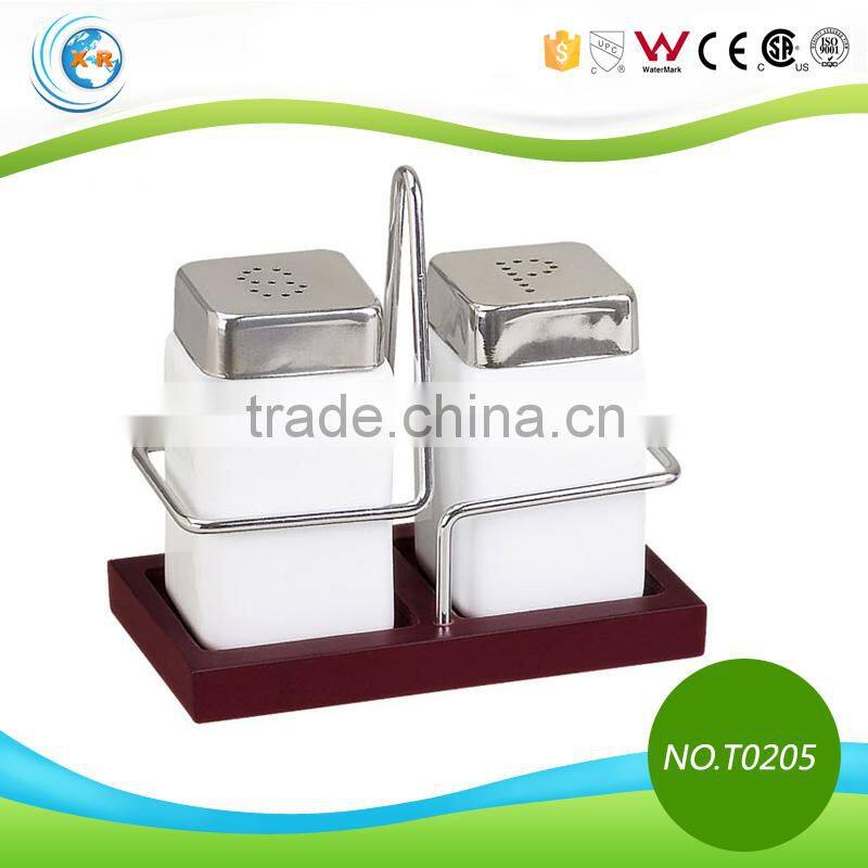 Wooden Metal Holder New Product Ceramic Salt Pepper Shaker