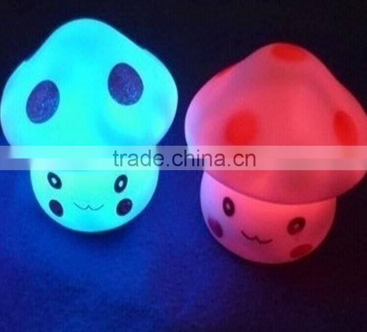 Mushroom cartoon design small multi-color free sample night light outlet
