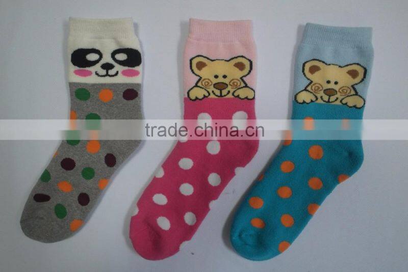 2016 wholesale cartoon cute young girls socks low MOQ