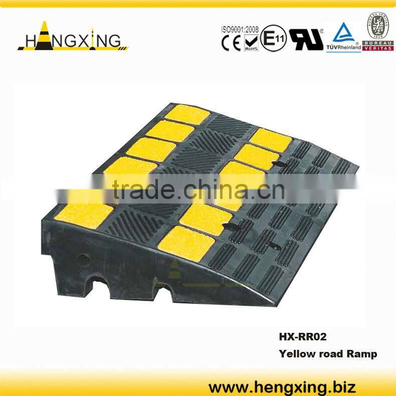 RR02 rubber car ramps