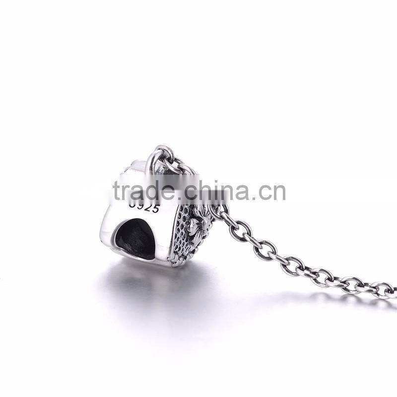 Vintage Royal Embossment Flowers S925 new arrivals safety chain Imitation stone flower automatic adjust silver chain charm A020