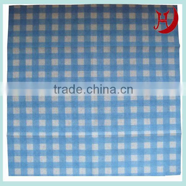 Printing plain red square spunlace nonwoven fabric