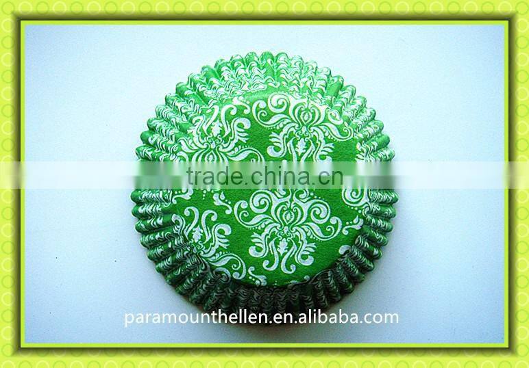 Dessert cup with printed flower patterns