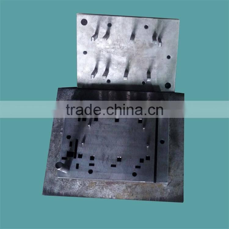 stamping mold for nonstandard hole punching