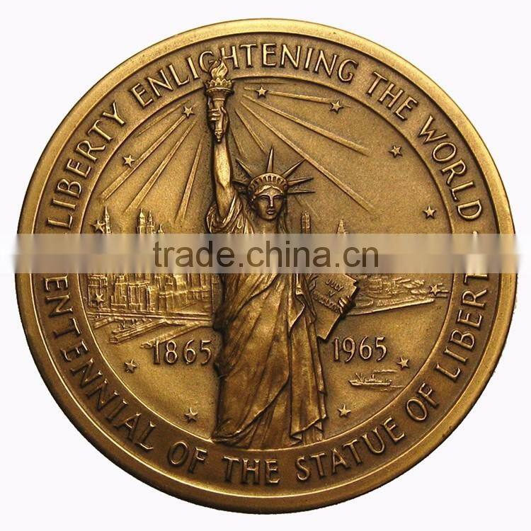 Custom tourist souvenir Statue of Liberty medallion
